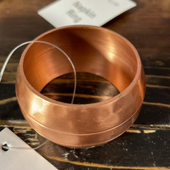 8 copper napkin rings - 4 of each style hammered and wire. Never used - India - Picture 3 of 12